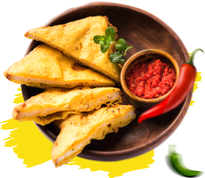 A plate of hot, crispy Bread Pakoda from Bread Pakodawala, Vadodara